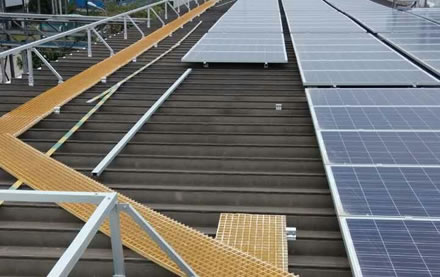 廣州市松下·萬寶屋頂光伏項目的玻璃鋼格柵安裝工程(圖2) 廣州市松下·萬寶屋頂光伏項目的玻璃鋼格柵安裝工程(圖2)